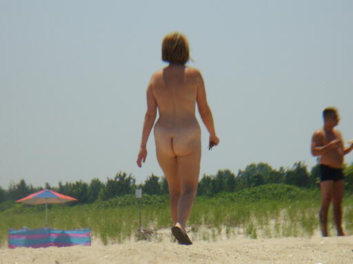 Sexy beach bitch