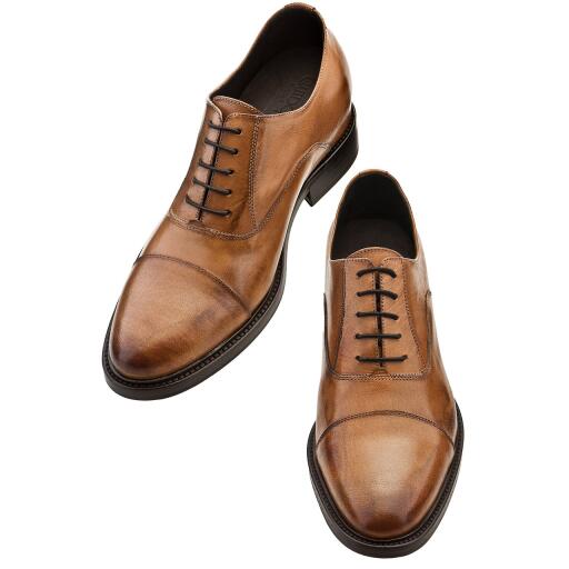 Beverly Hills - Elevator shoes for men - Guidomaggi
https://www.guidomaggi.com/us/beverly-hills.html
Upper in full grain leather
Full soft leather lining