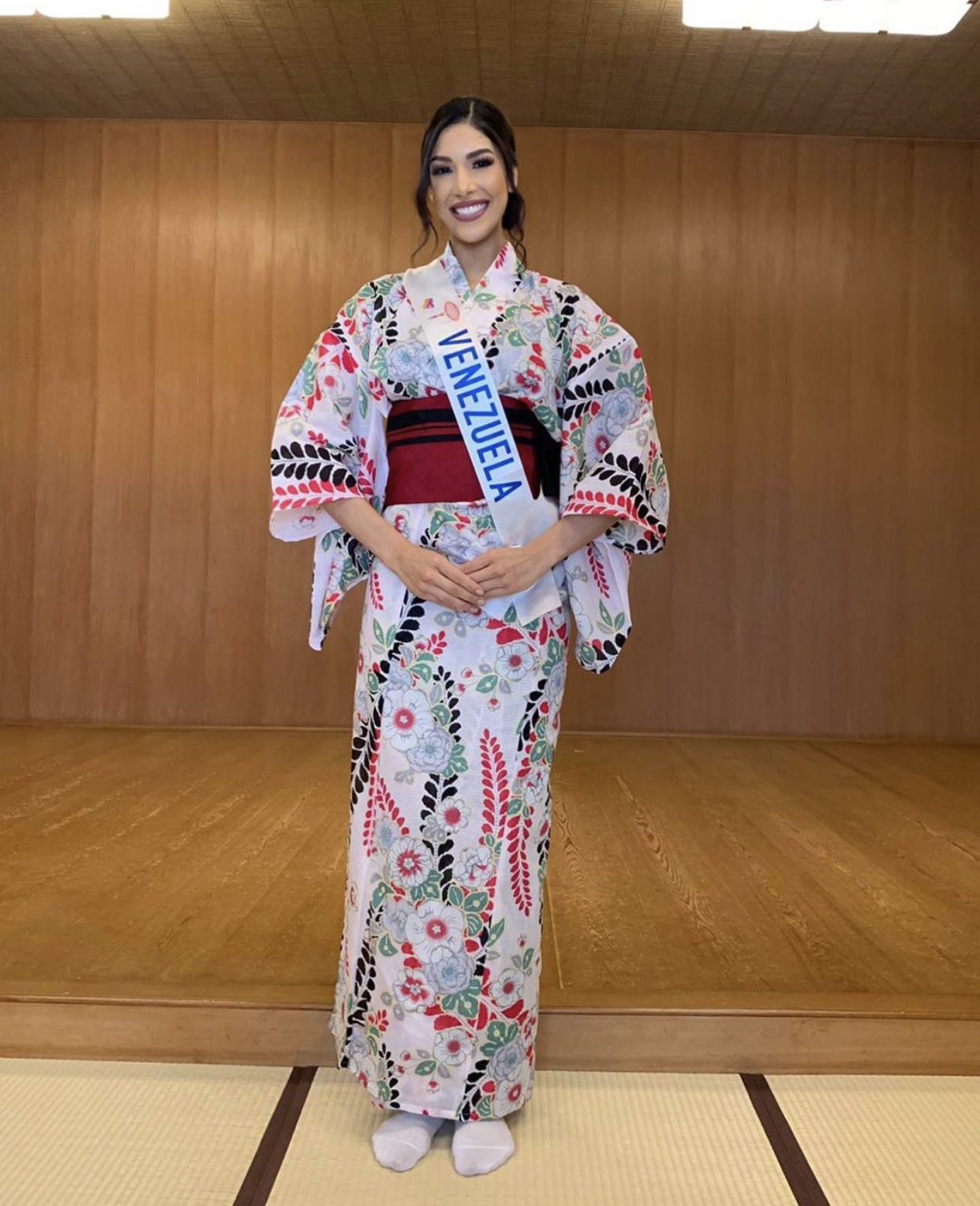 candidatas a miss international 2019 usando tradicional traje tipico japones. I4MBLC