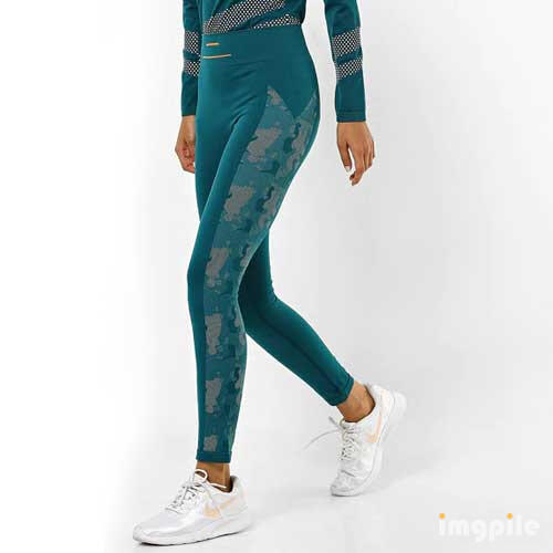 Are you looking for Women teal printed legging in bulk? Contact Clothing Manufacturer, the leading wholesale clothing manufacturer worldwide.

Read More : https://bit.ly/3QB9a3V
