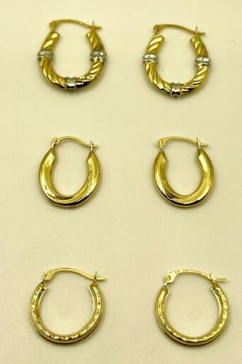 These 10K Real Gold Minimalist Geometric Dainty Hoop Earrings are handcrafted with love, especially for YOU! The design is simple, elegant and timeless. Modern and minimalist in design, these hoop earrings are the perfect touch of luxury. It will be the right choice for your daily use and special days.

https://www.etsy.com/listing/1162159266