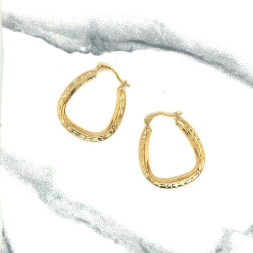 14K Yellow Gold Crescent Designed Hoop Earrings are handcrafted with love, especially for YOU! The design is simple, elegant and timeless, just like the lady meant to wear them. Modern and minimalist in design, these hoop earrings are the perfect touch of luxury. It will be the right choice for your daily use and special days.

https://www.etsy.com/listing/1158032525