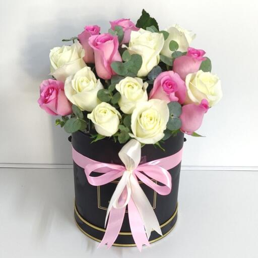 https://sharjahflowerdelivery.com/product/blooming-forever/