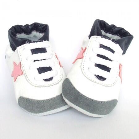Baby-schoenen.nl is dé plek voor de beste kwaliteit leren babyschoentjes. Onze babyschoentjes zijn ontworpen om binnen het huis te dragen, zijn moeilijk uit te trekken en hebben ruimte voor de voetjes om te groeien. Check onze website voor meer details.+

https://baby-schoenen.nl/12/babyslofjes