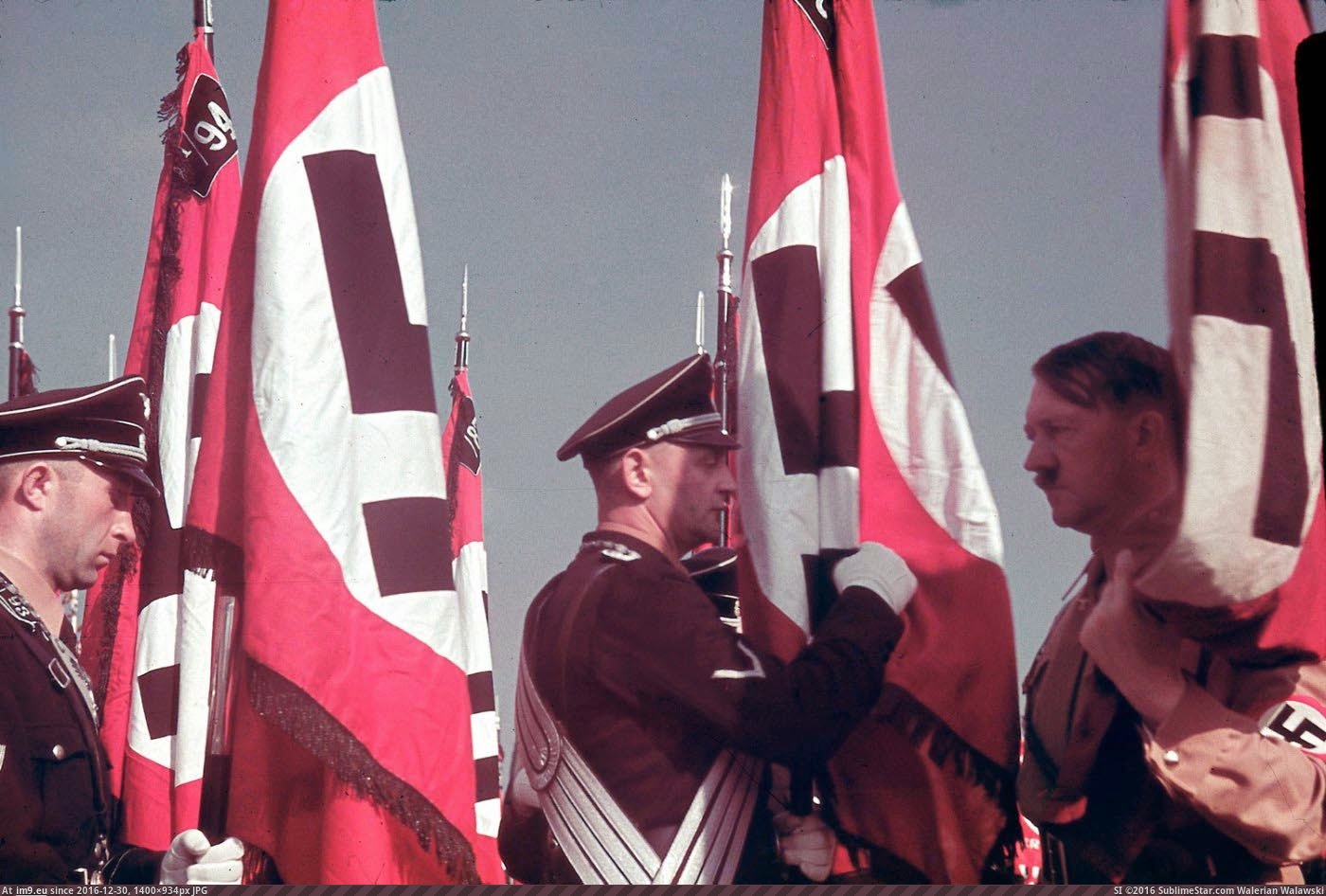 Фашистская германия годы. Третий Рейх в цвете Адольф Гитлер. «Третий Рейх в цвете» (1998). Третий Рейх 1938. Третий Рейх в 1936 году.
